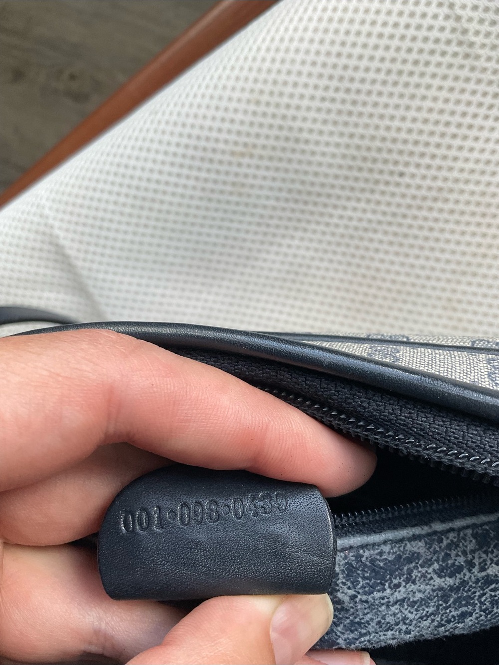 Gucci Bag - Picture 5 of 12